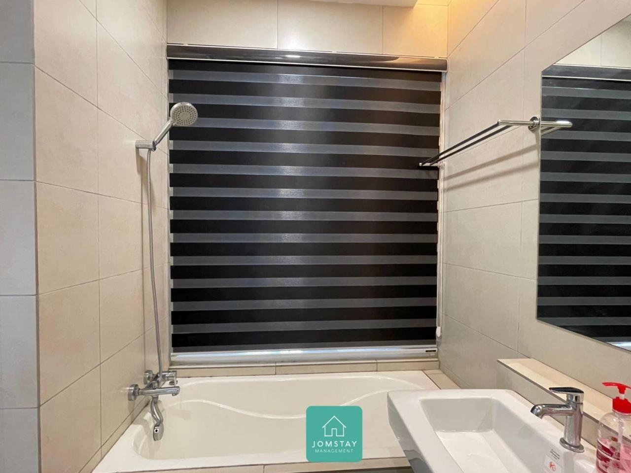Jomstay Octagon Palm Suites Ипох Екстериор снимка